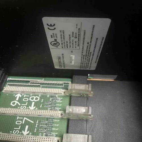 電容式觸摸屏的結(jié)構(gòu)及工作原理，電容式觸摸屏結(jié)構(gòu)原理圖
